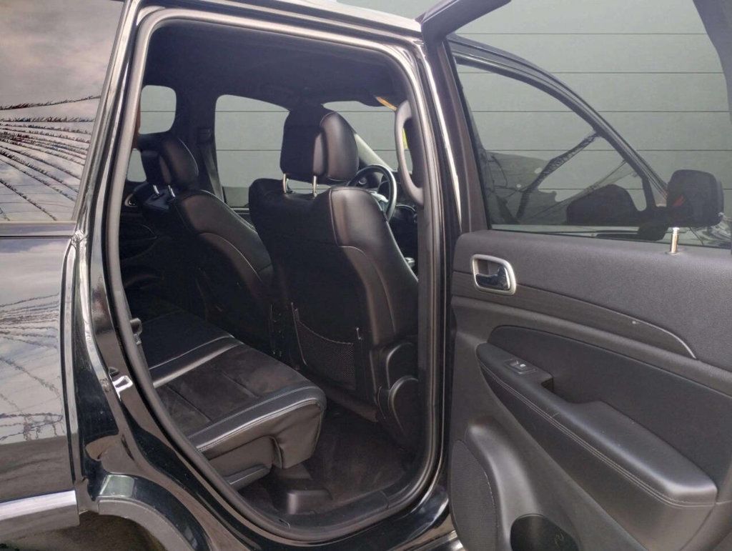 2018 Jeep Grand Cherokee Altitude 4x4 - 22930537 - 18