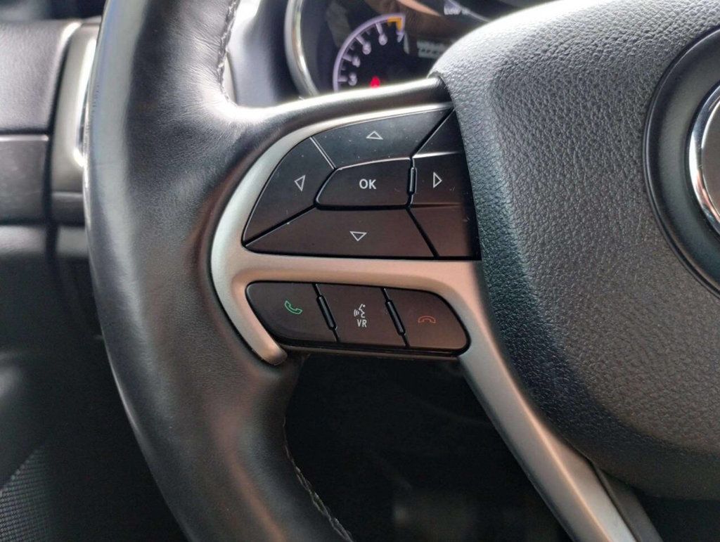 2018 Jeep Grand Cherokee Altitude 4x4 - 22930537 - 25