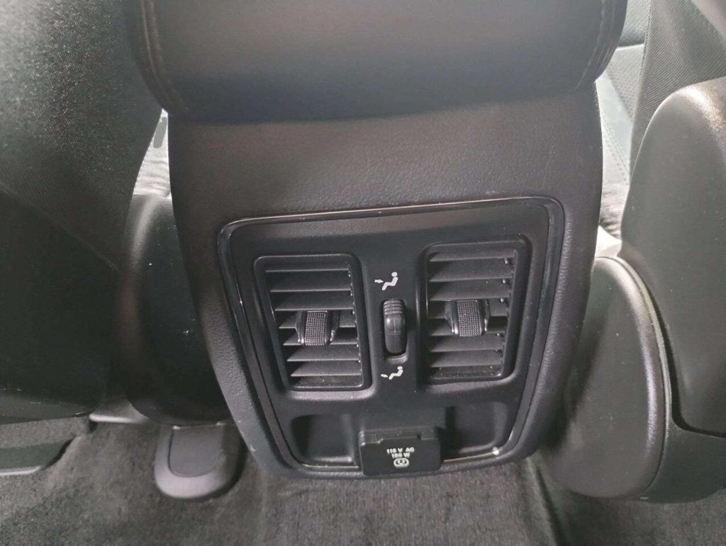 2018 Jeep Grand Cherokee Altitude 4x4 - 22930537 - 37