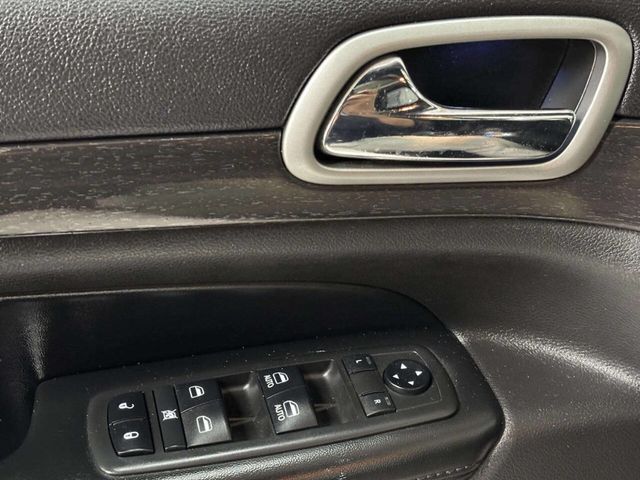 2018 Jeep Grand Cherokee Altitude 4x4 - 23056010 - 28