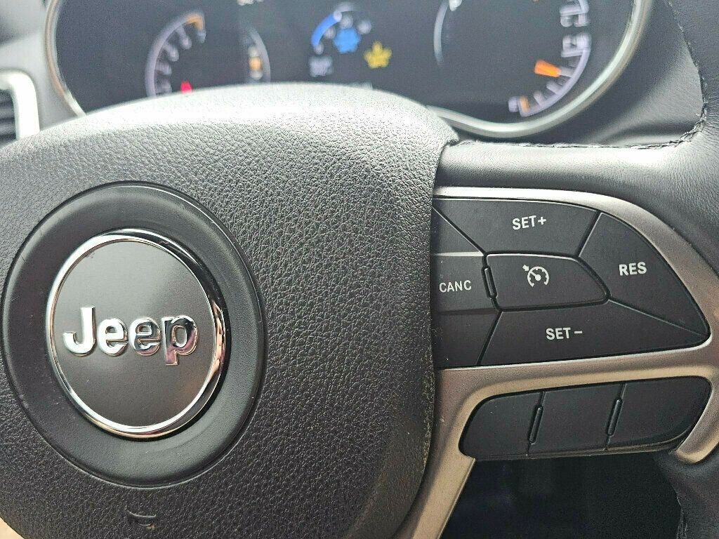 2018 Jeep Grand Cherokee Altitude 4x4 - 22937205 - 26