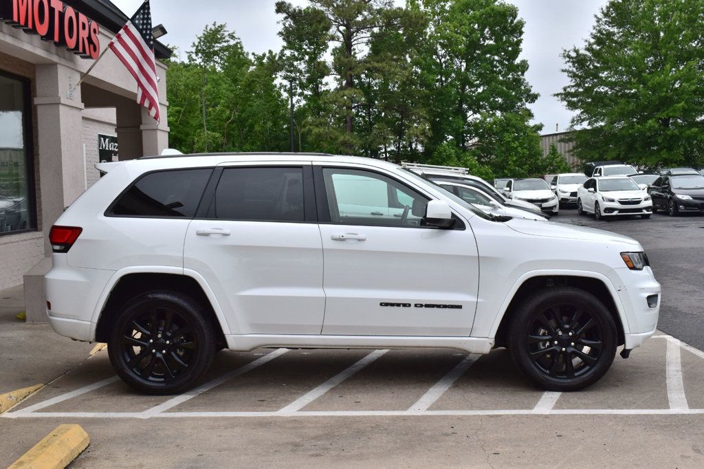 2018 Jeep Grand Cherokee Altitude 4x4 *Ltd Avail* - 23030051 - 6