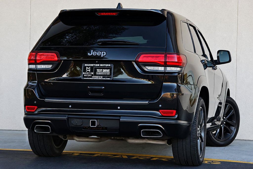 Jeep Grand Cherokee photo 11