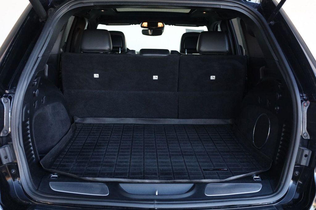 Jeep Grand Cherokee photo 14