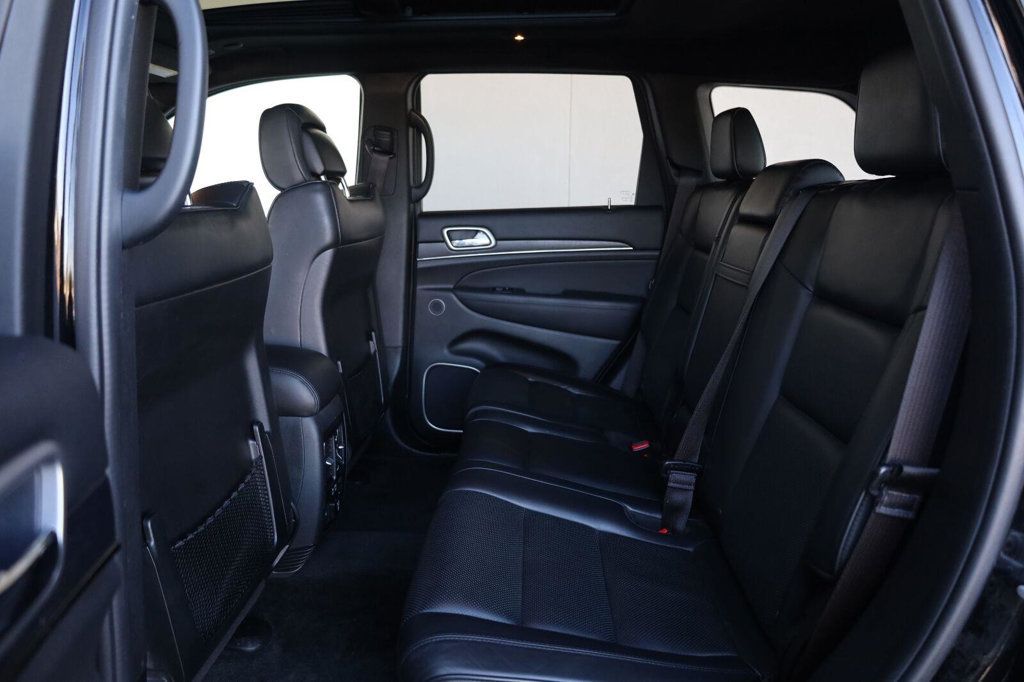 Jeep Grand Cherokee photo 22