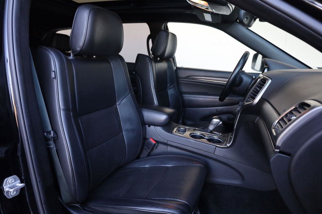 Jeep Grand Cherokee photo 28