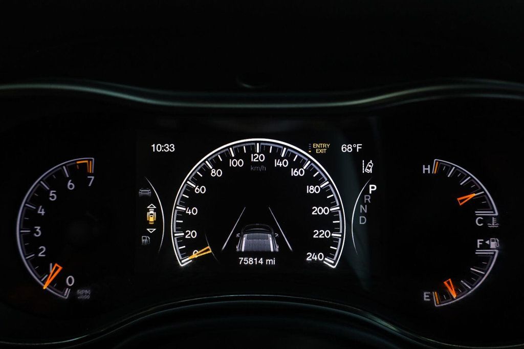 Jeep Grand Cherokee photo 50