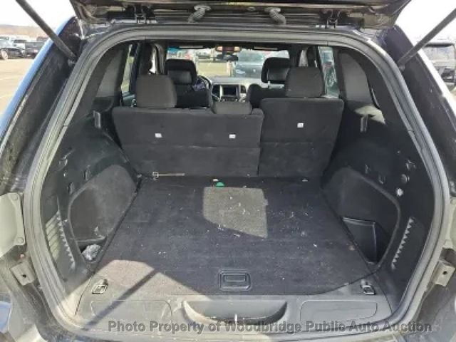 2018 Jeep Grand Cherokee Laredo - 23006930 - 22