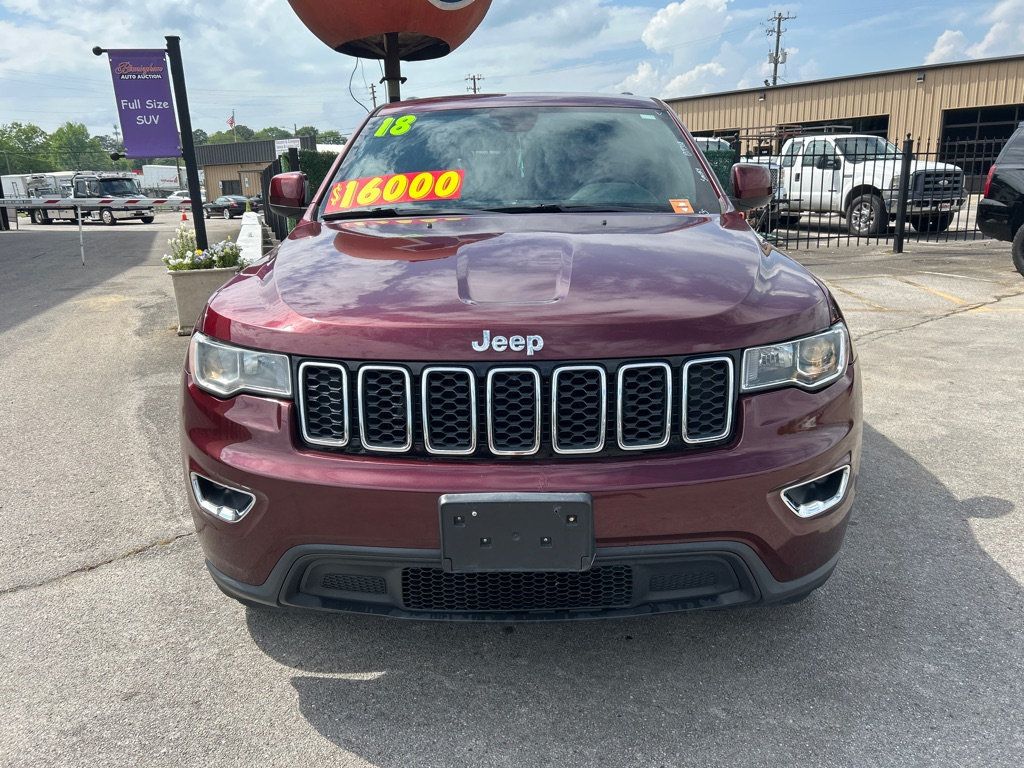 2018 Jeep Grand Cherokee Laredo photo 2