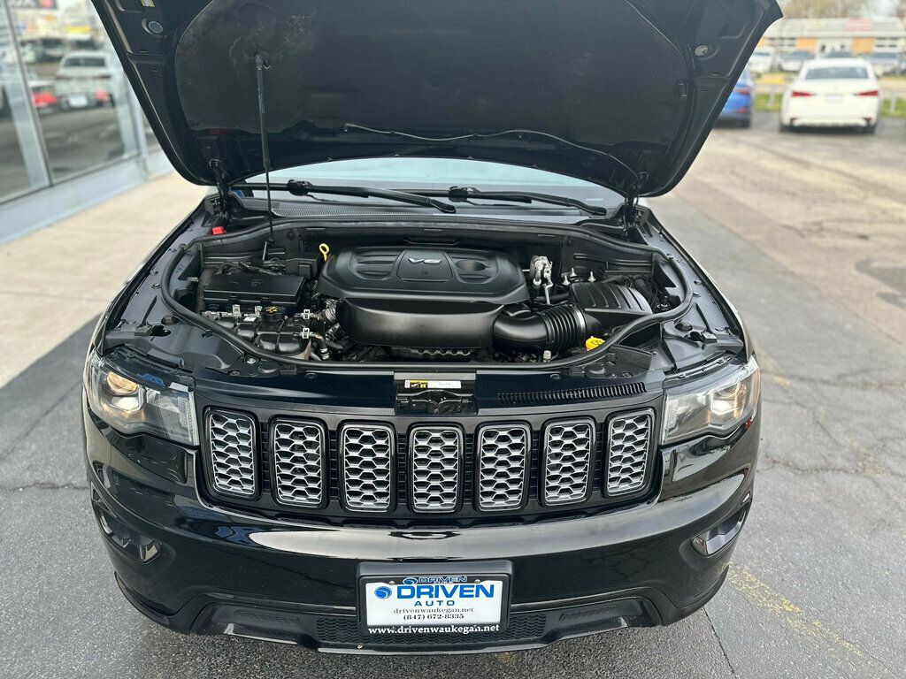 2018 Jeep Grand Cherokee LAREDO - 22392041 - 10