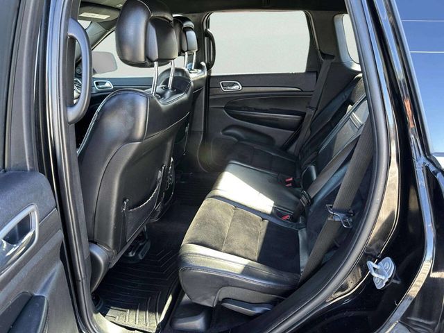 2018 Jeep Grand Cherokee Laredo 4x2 4dr SUV - 22979992 - 11