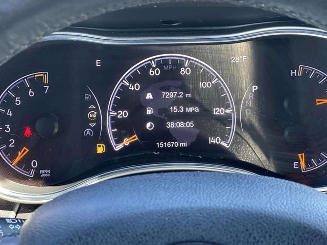 2018 Jeep Grand Cherokee Laredo 4x2 4dr SUV - 22979992 - 26