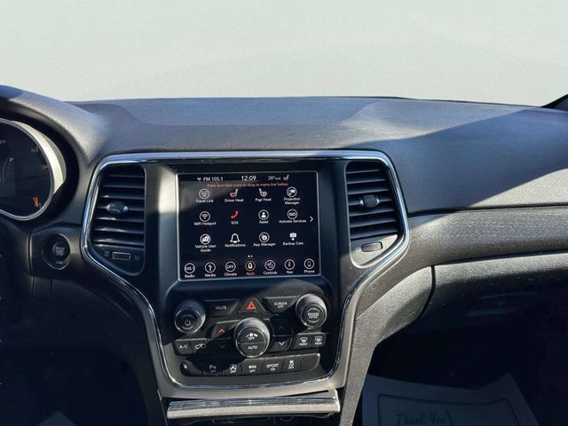 2018 Jeep Grand Cherokee Laredo 4x2 4dr SUV - 22979992 - 27