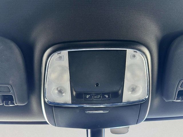 2018 Jeep Grand Cherokee Laredo 4x2 4dr SUV - 22979992 - 30