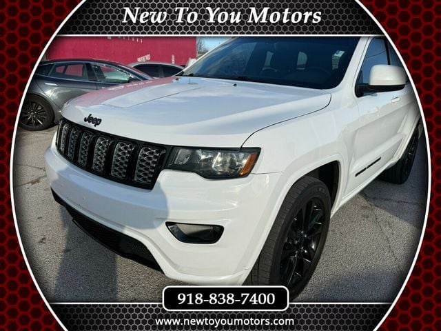 2018 Jeep Grand Cherokee Laredo 4x4 - 22981650 - 0