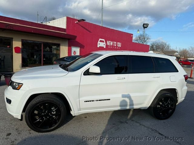 2018 Jeep Grand Cherokee Laredo 4x4 - 22981650 - 13
