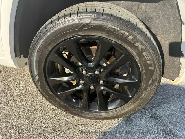 2018 Jeep Grand Cherokee Laredo 4x4 - 22981650 - 24