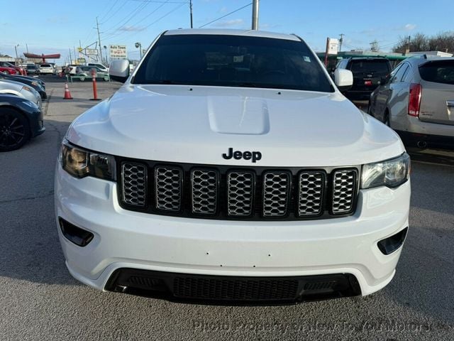 2018 Jeep Grand Cherokee Laredo 4x4 - 22981650 - 4