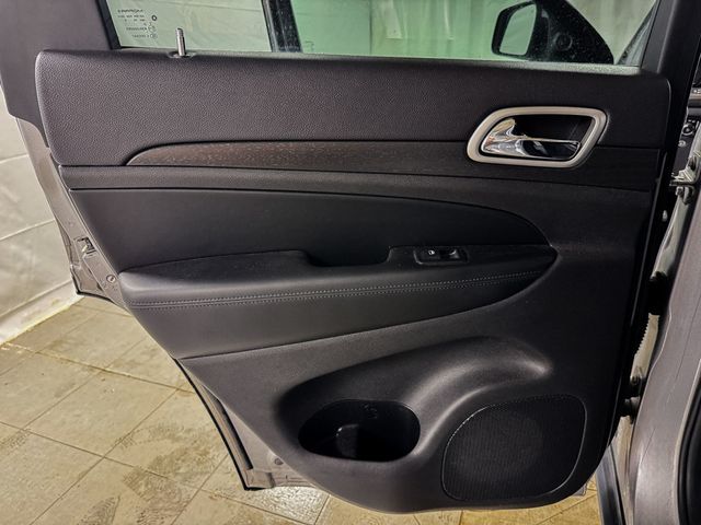 2018 Jeep Grand Cherokee Laredo 4x4 - 22984708 - 12