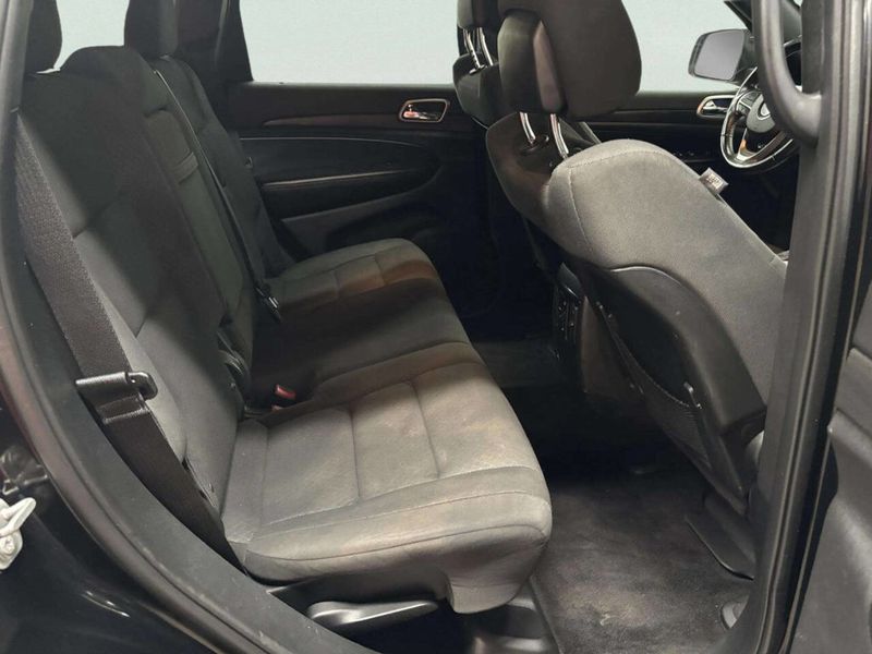 2018 Jeep Grand Cherokee Laredo E 4x2 - 23052880 - 17