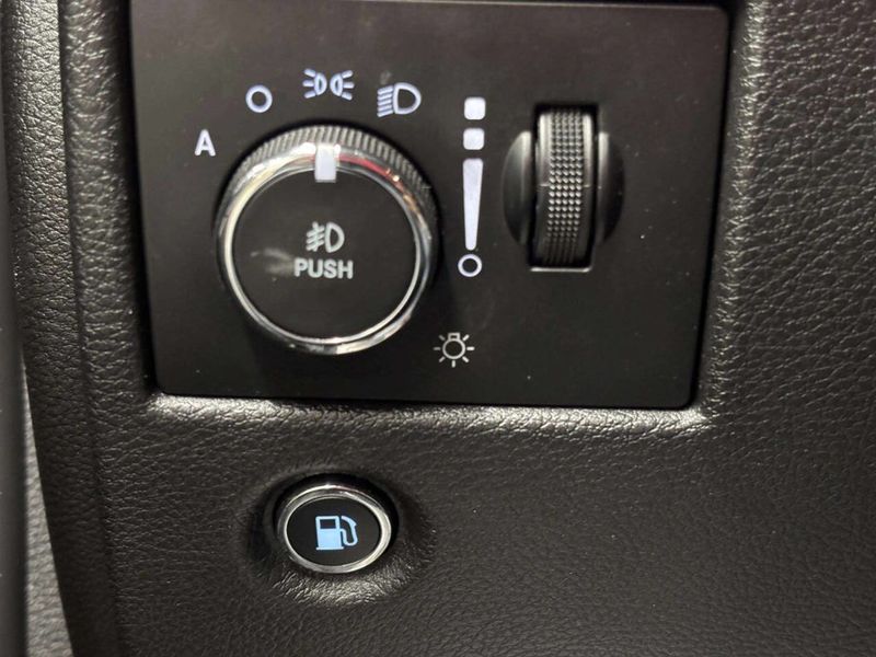 2018 Jeep Grand Cherokee Laredo E 4x2 - 23052880 - 26