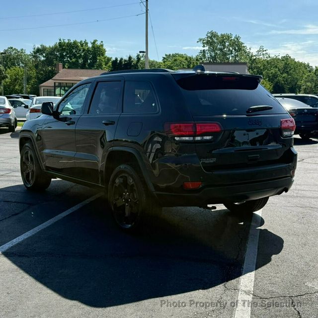 2018 Jeep Grand Cherokee LAREDO E 4X4 W/UPLAND PACKAGE & NAVIGATION PACKAGE - 23021594 - 10