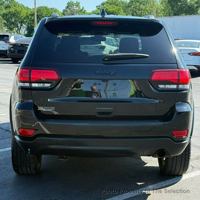 2018 Jeep Grand Cherokee LAREDO E 4X4 W/UPLAND PACKAGE & NAVIGATION PACKAGE - 23021594 - 13