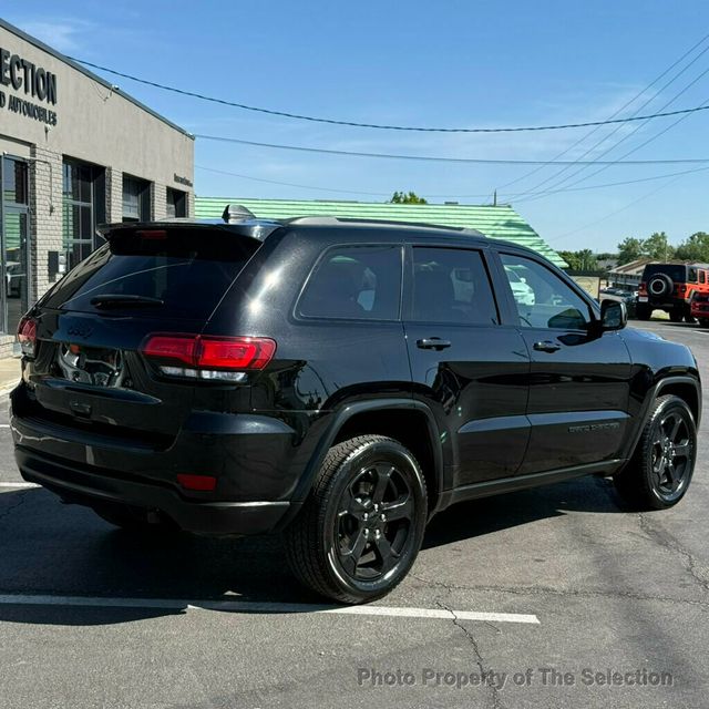 2018 Jeep Grand Cherokee LAREDO E 4X4 W/UPLAND PACKAGE & NAVIGATION PACKAGE - 23021594 - 16