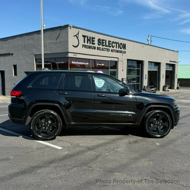 2018 Jeep Grand Cherokee LAREDO E 4X4 W/UPLAND PACKAGE & NAVIGATION PACKAGE - 23021594 - 18