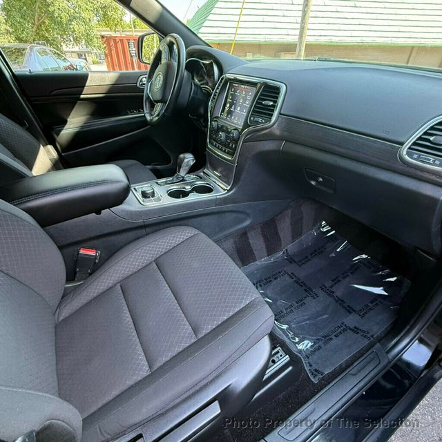 2018 Jeep Grand Cherokee LAREDO E 4X4 W/UPLAND PACKAGE & NAVIGATION PACKAGE - 23021594 - 42