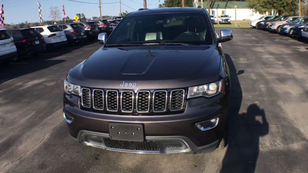 Jeep Grand Cherokee photo 3