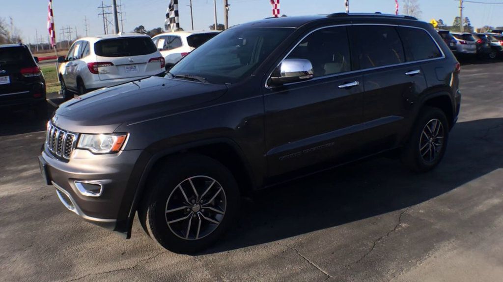 Jeep Grand Cherokee photo 4