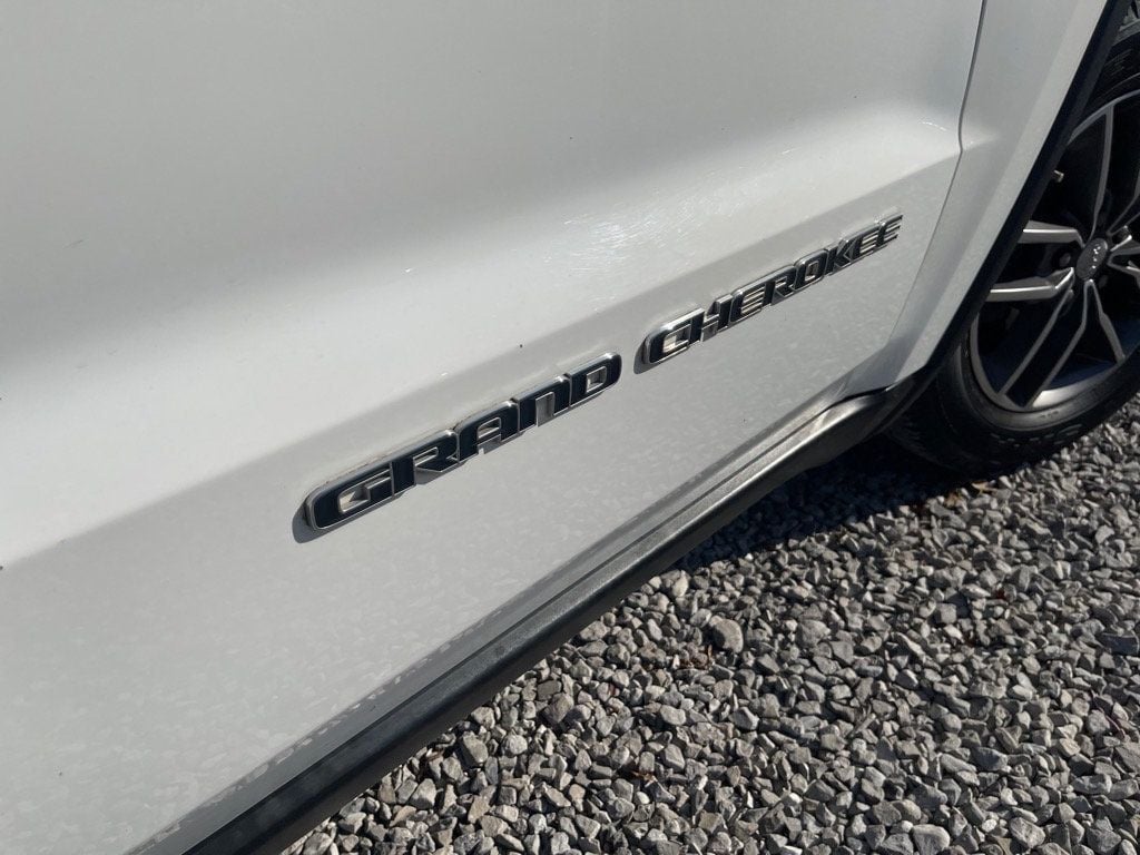 2018 Jeep Grand Cherokee Limited 4x2 - 22959239 - 17