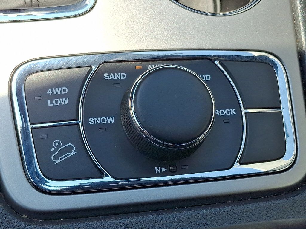 2018 Jeep Grand Cherokee Limited photo 24