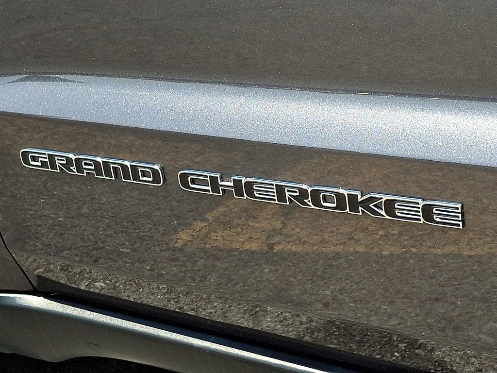 2018 Jeep Grand Cherokee Limited photo 35