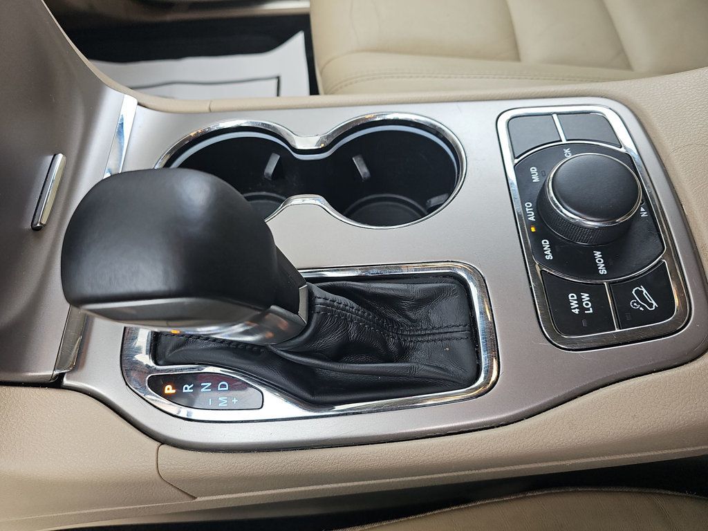 Jeep Grand Cherokee photo 34