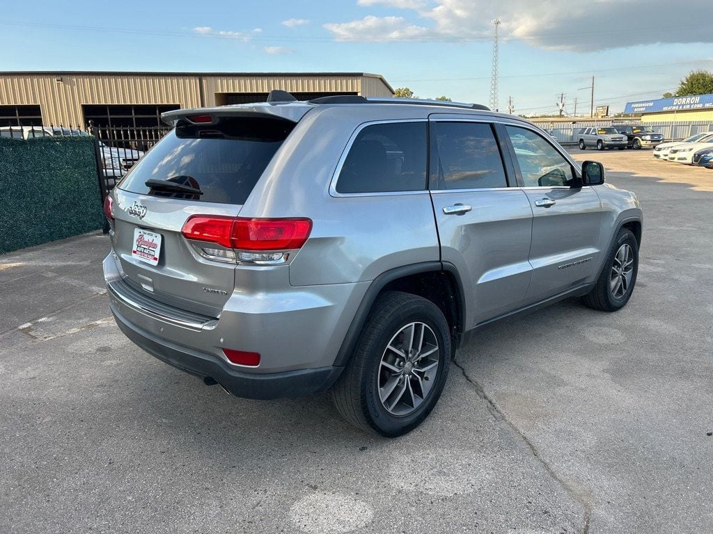 2018 Jeep Grand Cherokee Limited photo 3