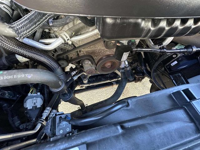 2018 Jeep Grand Cherokee Limited 4x4 - 22936466 - 32