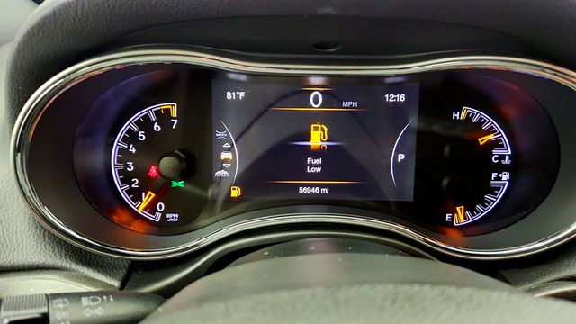 2018 Jeep Grand Cherokee Limited 4x4 w/ Trailer Tow Group IV & Uconnect NAV - 23046998 - 16