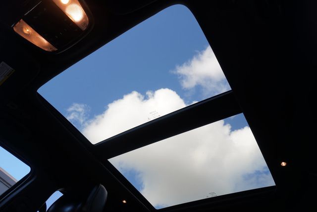 2018 Jeep Grand Cherokee Overland 4x2 - 22946723 - 18