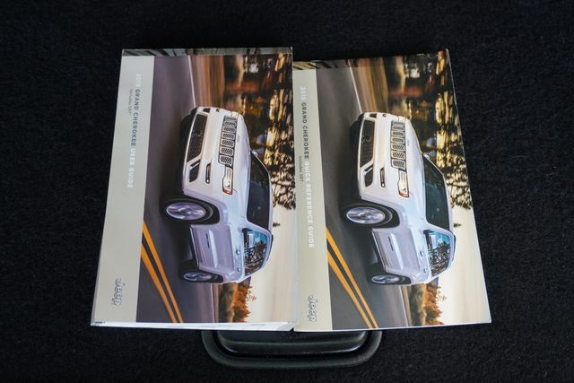 2018 Jeep Grand Cherokee Overland 4x2 - 22946723 - 24