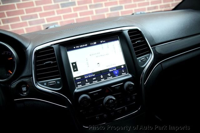 2018 Jeep Grand Cherokee Overland 4x4 - 22955285 - 35