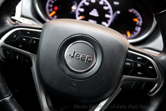 2018 Jeep Grand Cherokee Overland 4x4 - 22955285 - 40