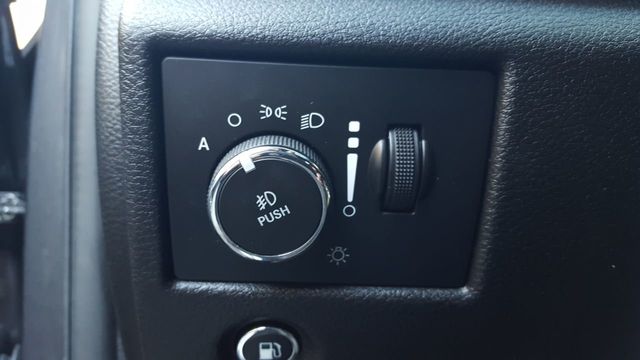 2018 Jeep Grand Cherokee Overland 4x4 - 18455296 - 17