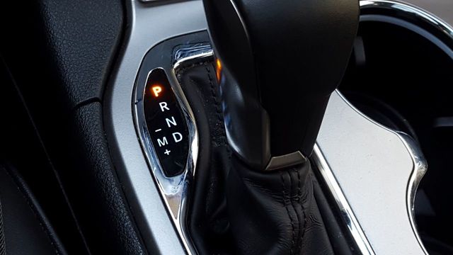 2018 Jeep Grand Cherokee Overland 4x4 - 18455296 - 21