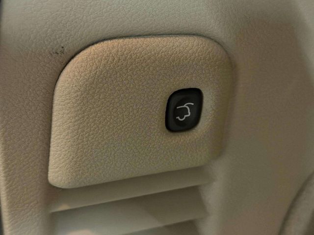 2018 Jeep Grand Cherokee Overland 4x4 - 22993953 - 10