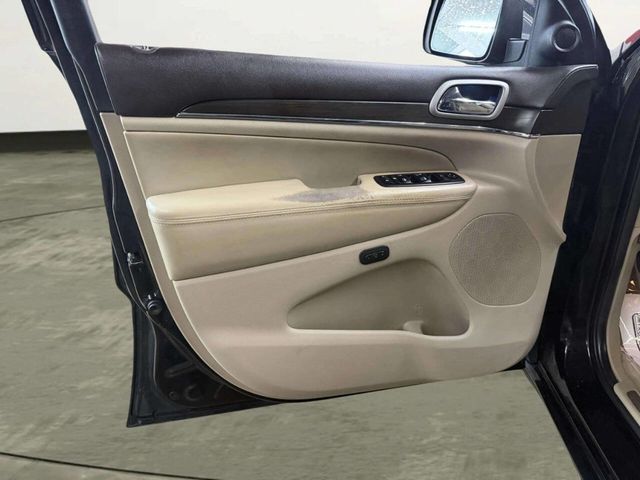 2018 Jeep Grand Cherokee Overland 4x4 - 22993953 - 11