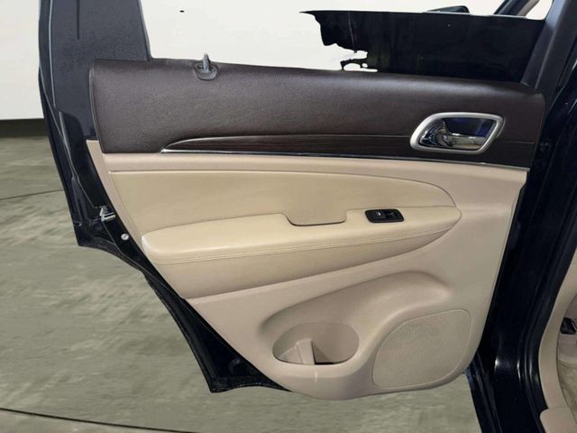 2018 Jeep Grand Cherokee Overland 4x4 - 22993953 - 18