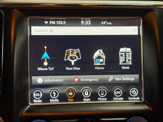 2018 Jeep Grand Cherokee Overland 4x4 - 22993953 - 39