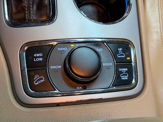 2018 Jeep Grand Cherokee Overland 4x4 - 22993953 - 49